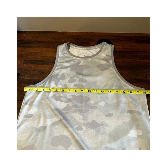 Nike Medium Gray Camo Workout Tank - Picture 4 of 4